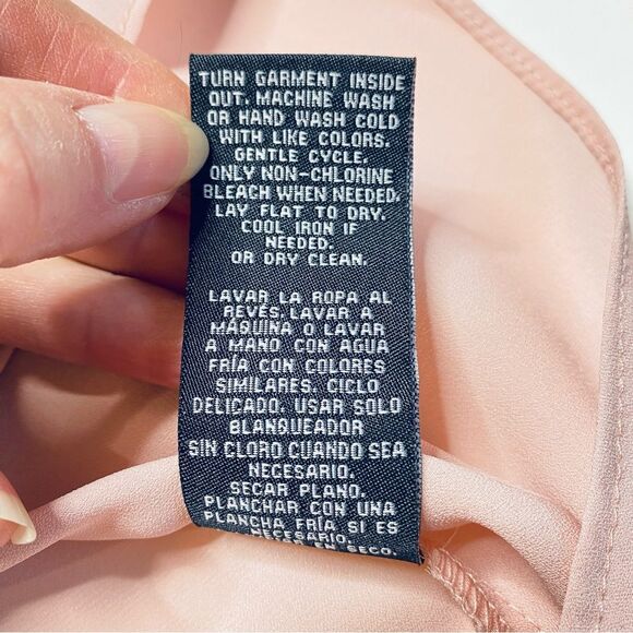 Romantic Feminine Pink Pintuck Blouse Sz L NWT - Picture 9 of 10